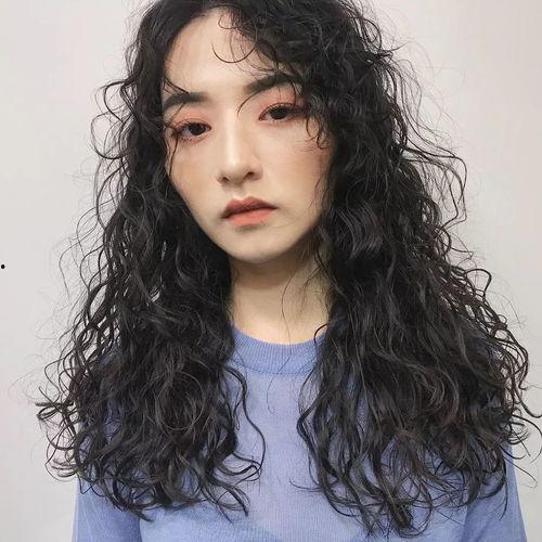 明星网红烫卷发图片,明星同款卷发潮流解析
