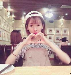 美女明星网红比赛视频,美女明星风采绽放，精彩瞬间盘点