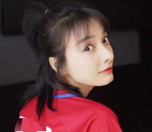小明星网红张婉儿,从网红到影响力人物，小明星的蜕变之路
