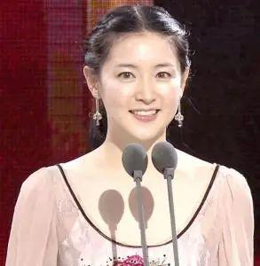 女明星网红说话声音,网红女明星的独特魅力