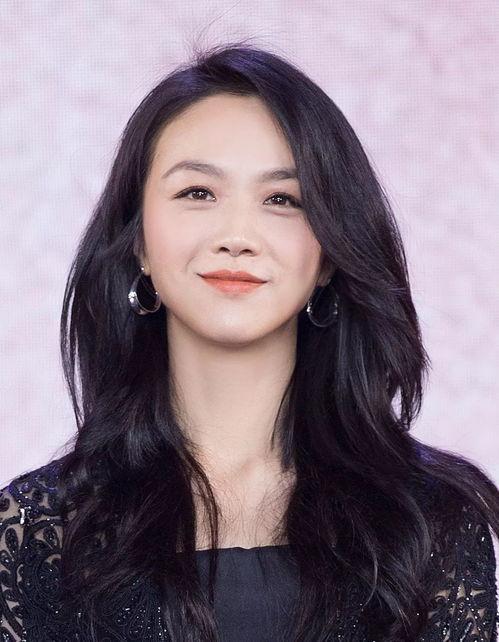 明星网红爆款耳环图片,网红爆款耳环引领时尚潮流
