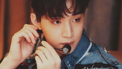 沈月陈立农今日吃瓜,吃瓜群众热议不已！