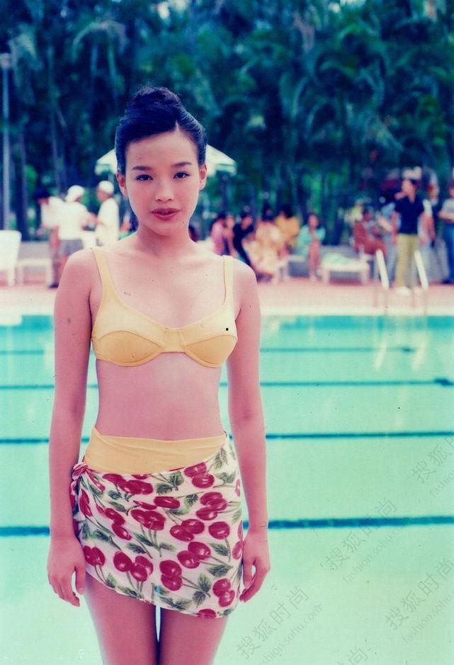 明星网红的泳衣叫什么,明星网红们的潮流泳衣大揭秘