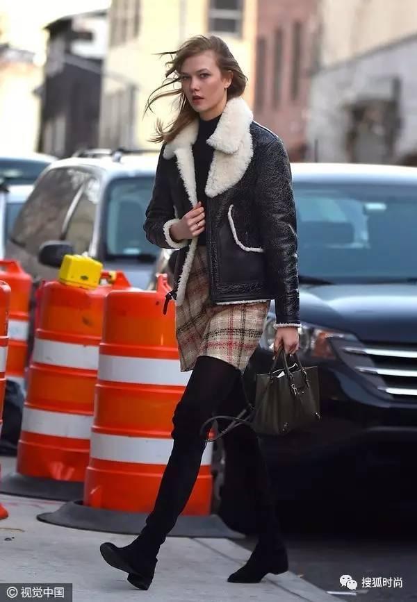 明星网红鹅头靴图片高清,明星同款，时尚界的独特魅力