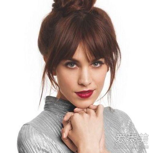 外国美女明星网红,外国美女明星网红的风采与影响力解析