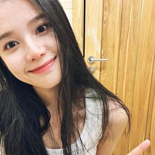 女明星网红素人照片,网红与素人照片对比解析