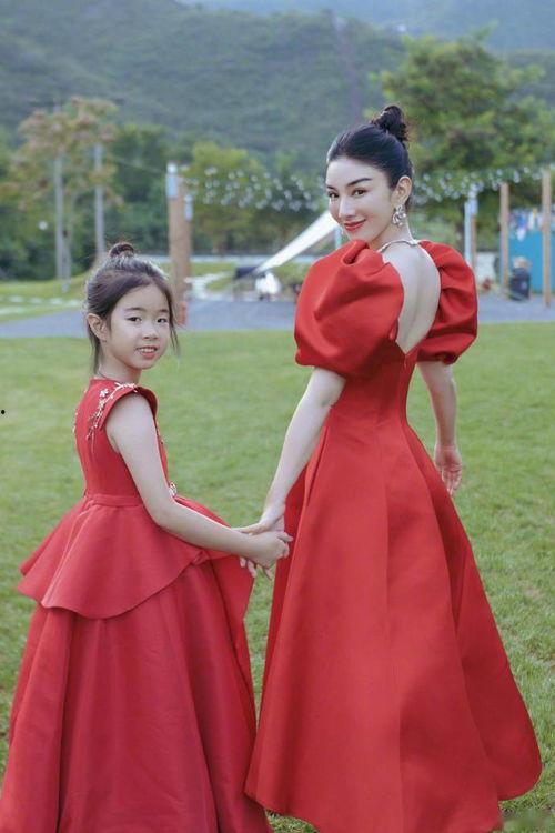 明星网红公主裙图片高清,明星网红演绎高清公主裙风采