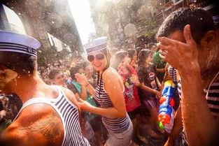 泼水节明星网红去了,明星网红齐聚，共度欢乐时光