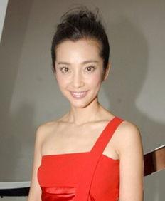 明星网红同框名字女,闪耀时尚盛宴