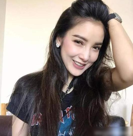 辱骂明星网红的女孩视频,辱骂明星网红视频引发社会关注”