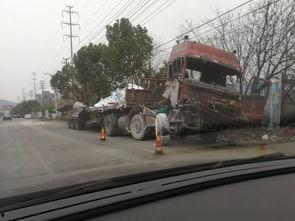 瓜沥高速车祸今日,惊魂瞬间，紧急救援展开